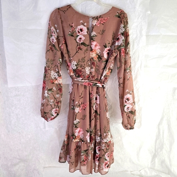 Lulus NWT Printed Faux-Wrap Mini Dress Sz M Freshly Pick Soft Floral Cottagecore - Picture 3 of 11